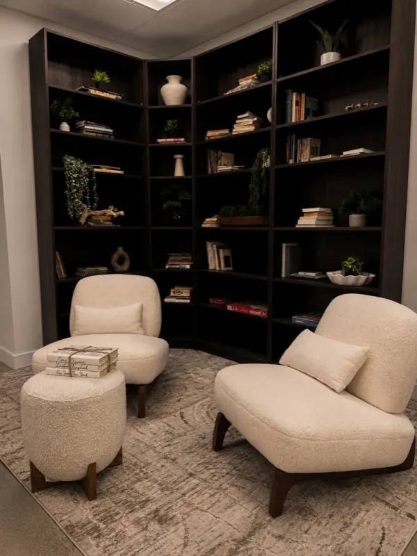 Reading lounge at Golden State Rehab, minutes from Brentwood