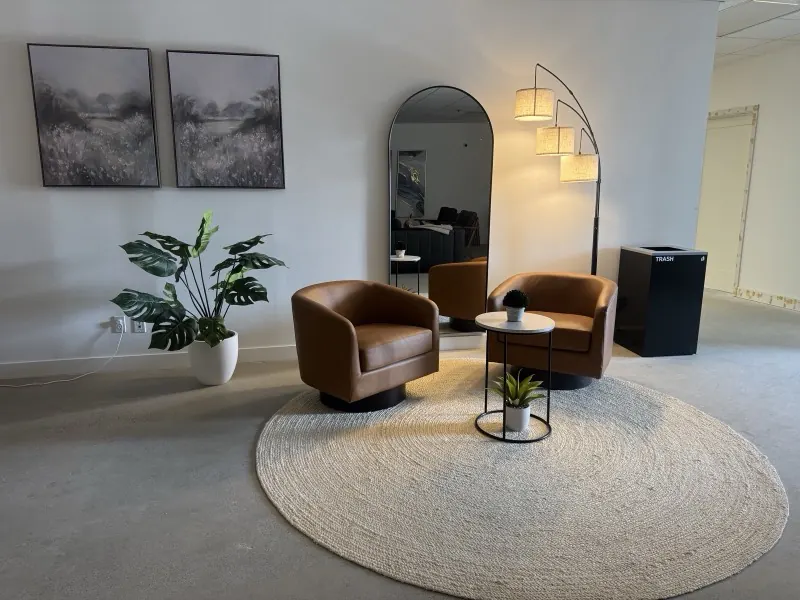 Waiting area at Golden State Rehab, an outpatient treatment center near Santa Monica